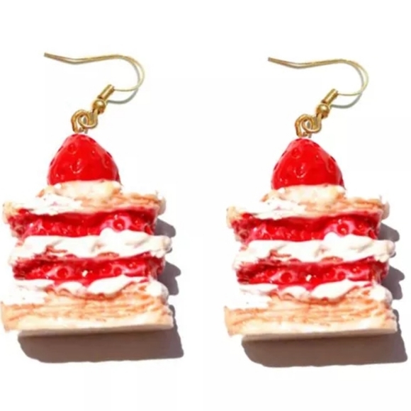 Strawberry Cake Earrings - Picture 1 of 5
